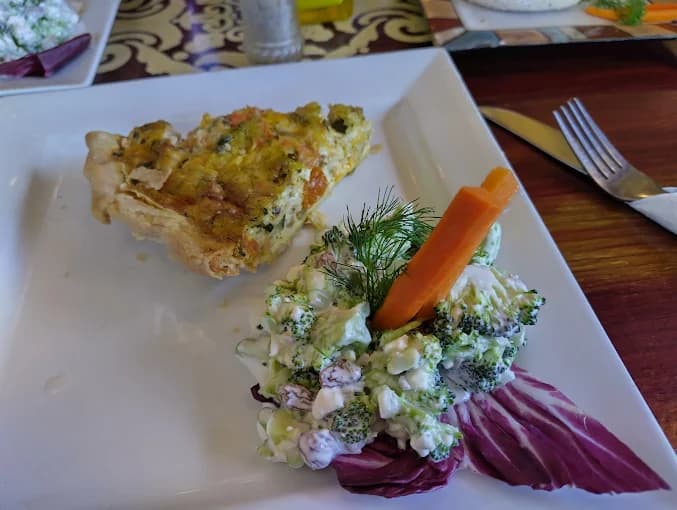 Quiche and Broccoli Salad
